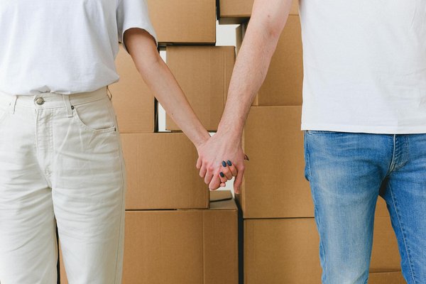 How do I determine the right size of refrigerator for my kitchen?